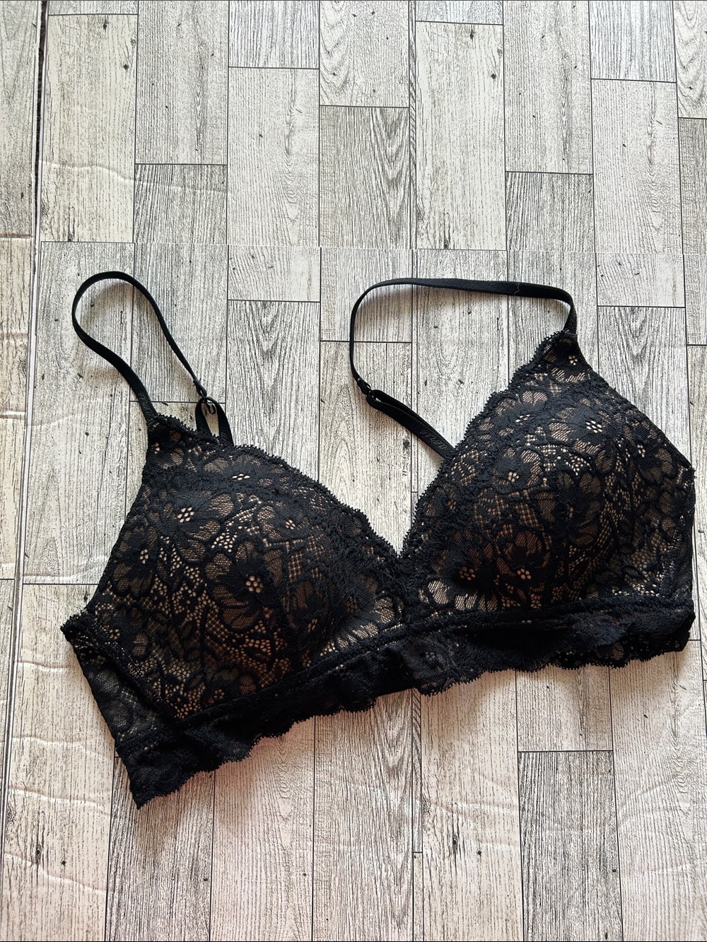 aerie Black Lace Bralette with Floral Lace Detail